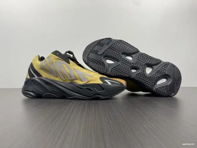 Yeezy GZ0717 Flux' 700 Boost MNVN 'Honey 0504